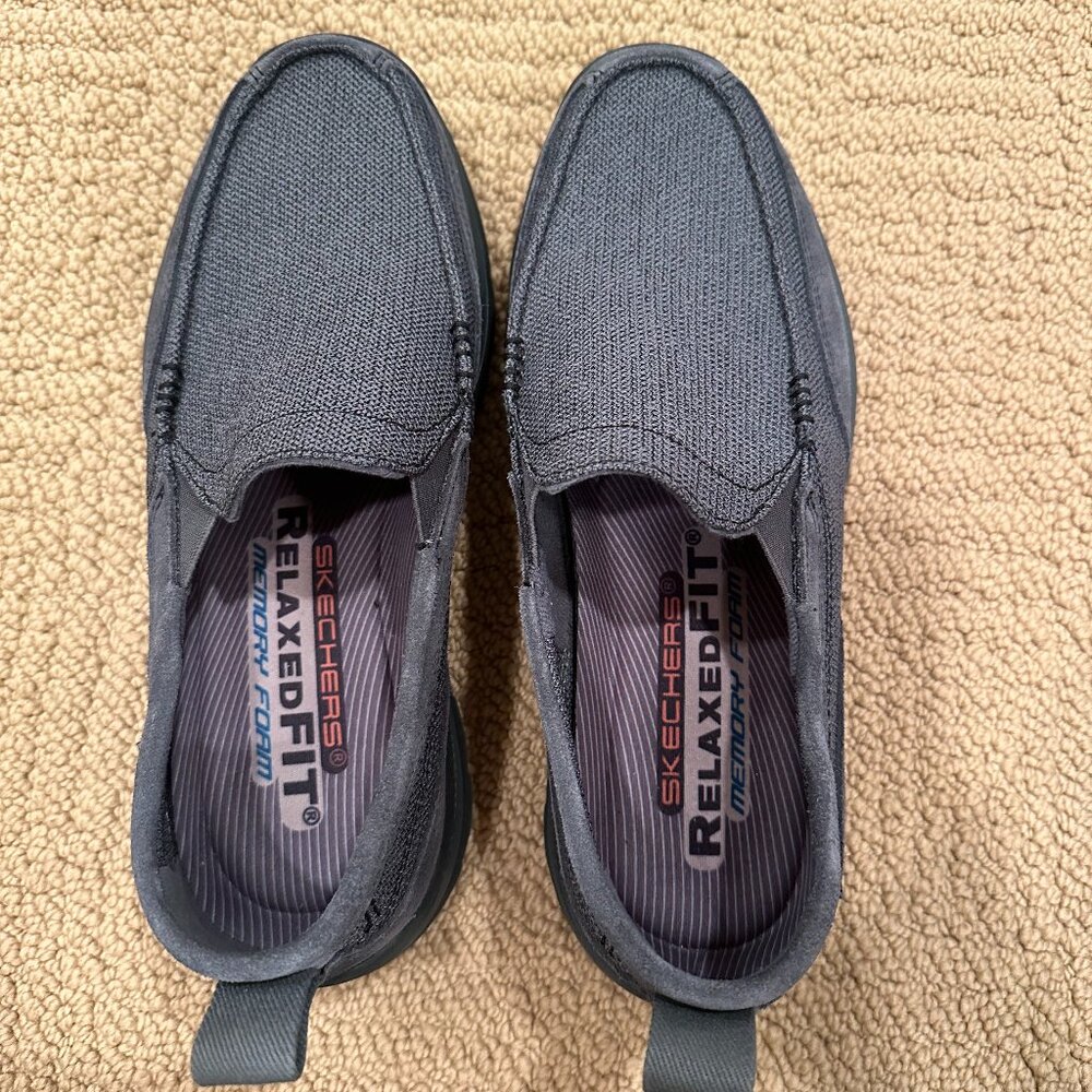 Sketchers Mens Shoes - Size 9 - Grey